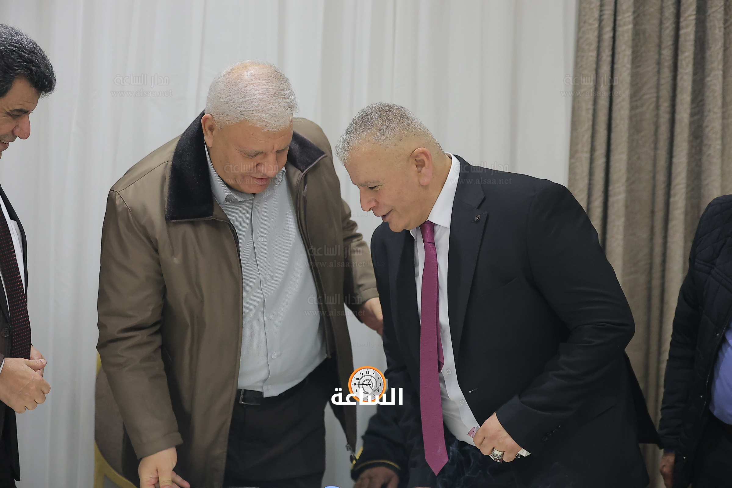 Madar Al-Saa Images 0.9910039706780451