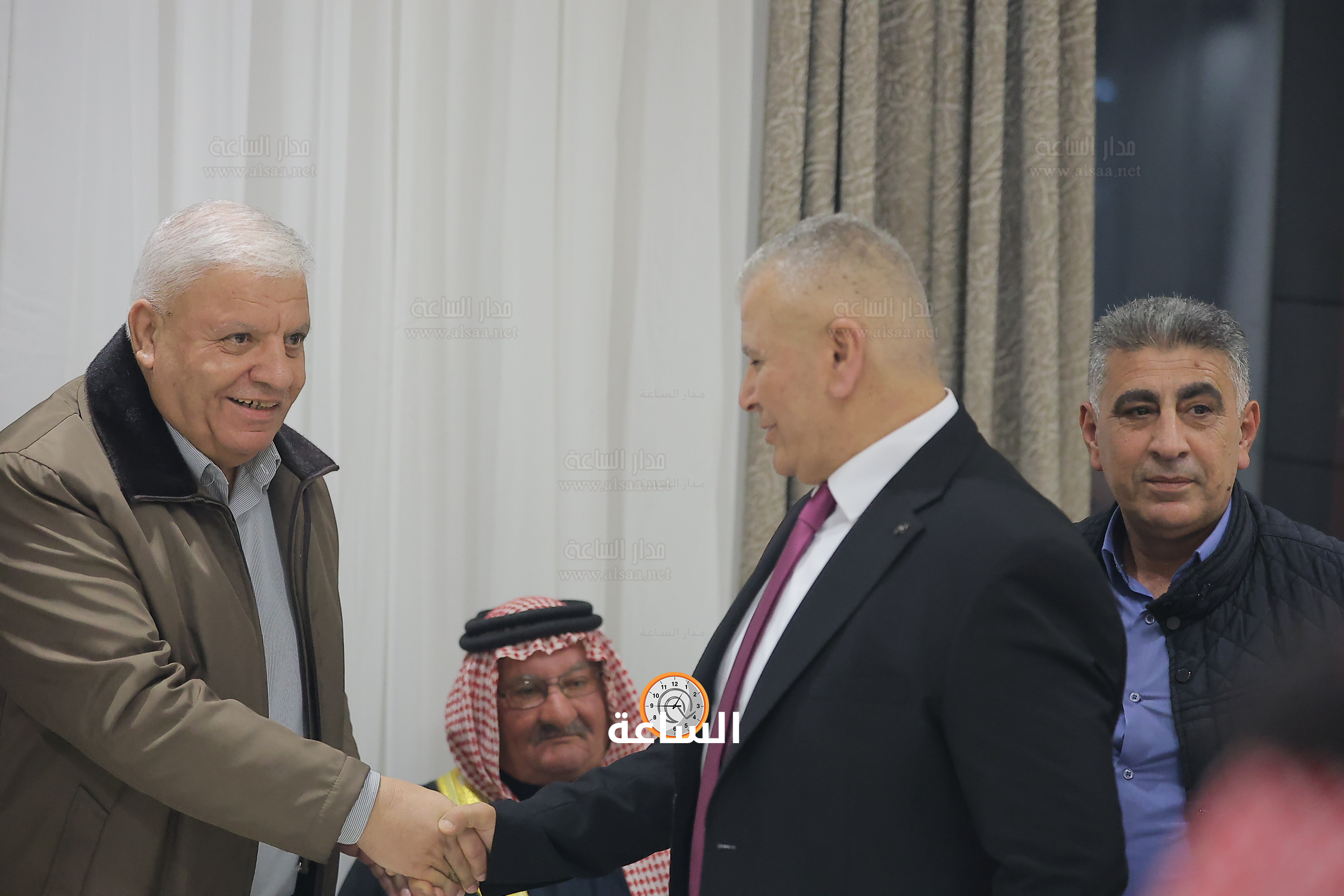 Madar Al-Saa Images 0.2488105373412356