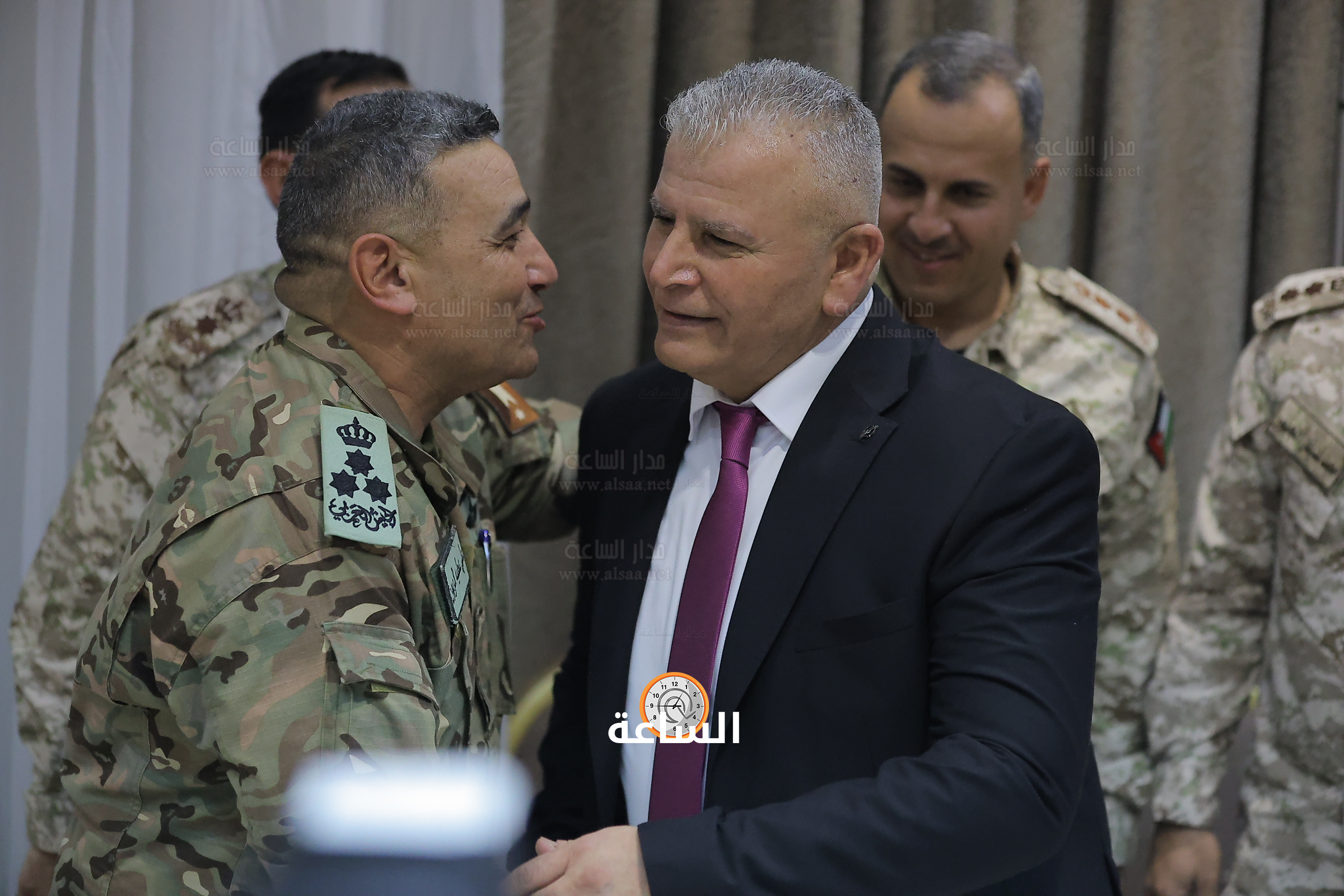 Madar Al-Saa Images 0.8872413839870231