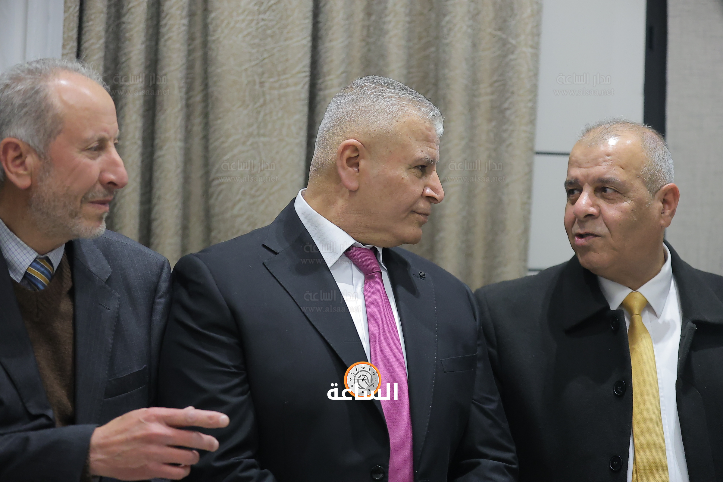 Madar Al-Saa Images 0.6821385904734082