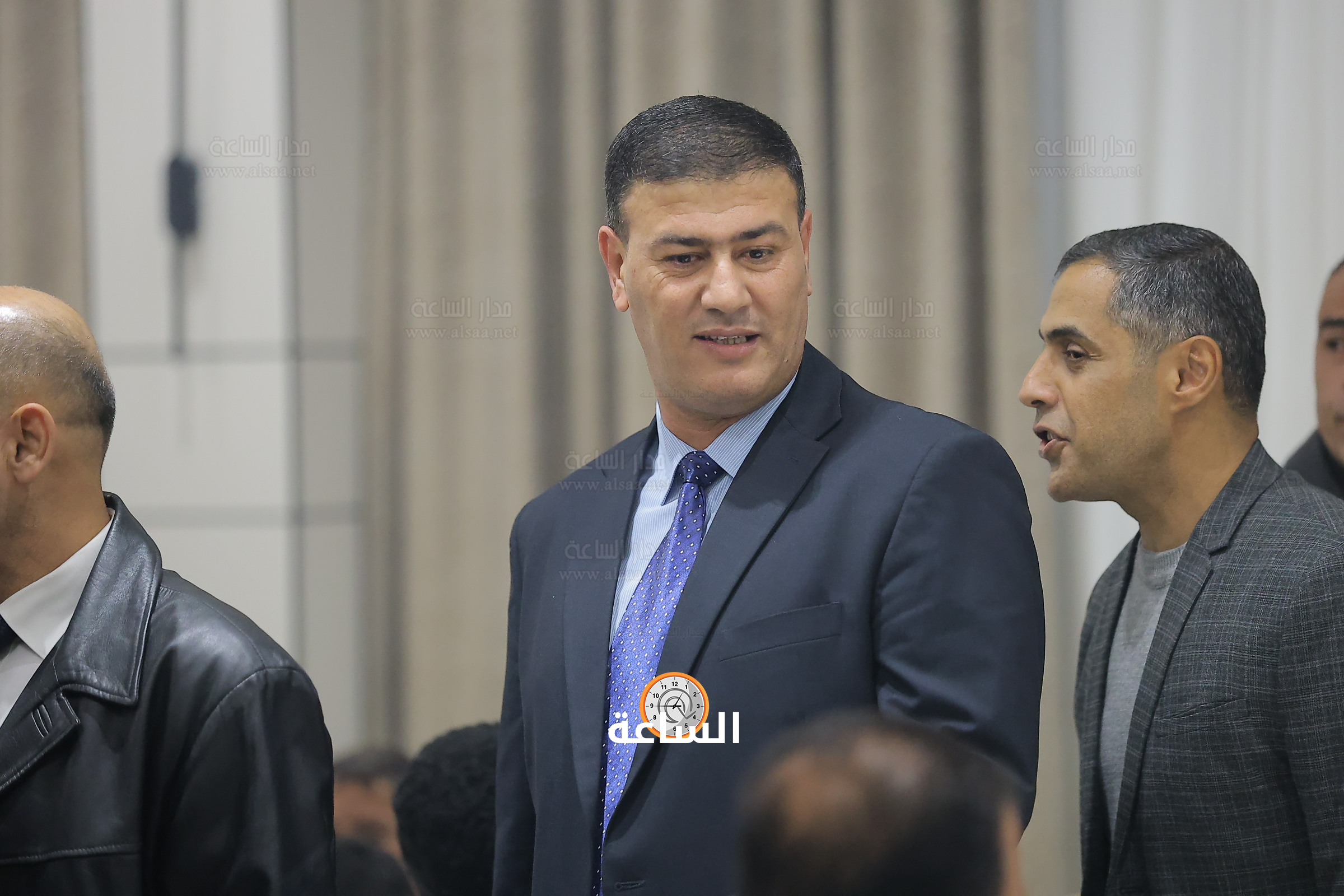 Madar Al-Saa Images 0.09365026673998389