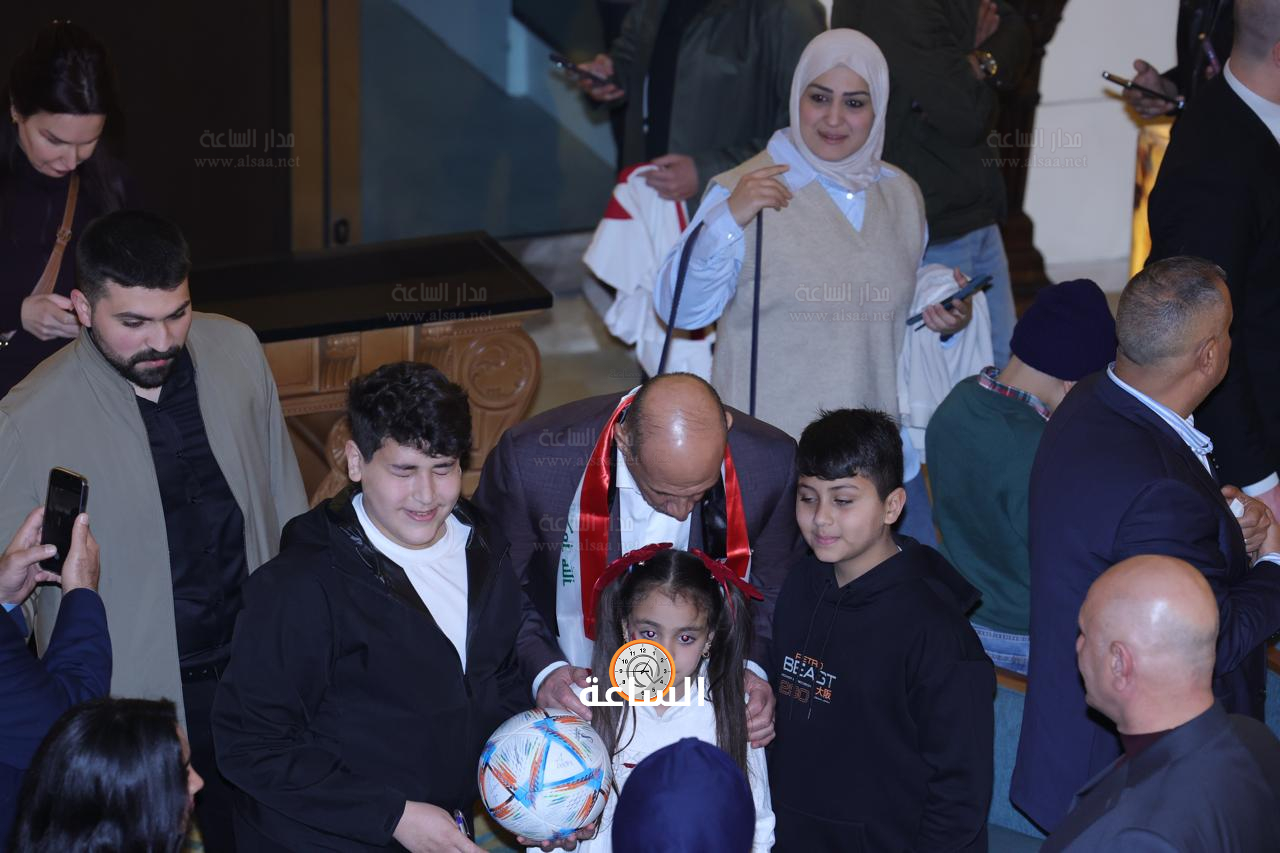 Madar Al-Saa Images 0.6489652862665892