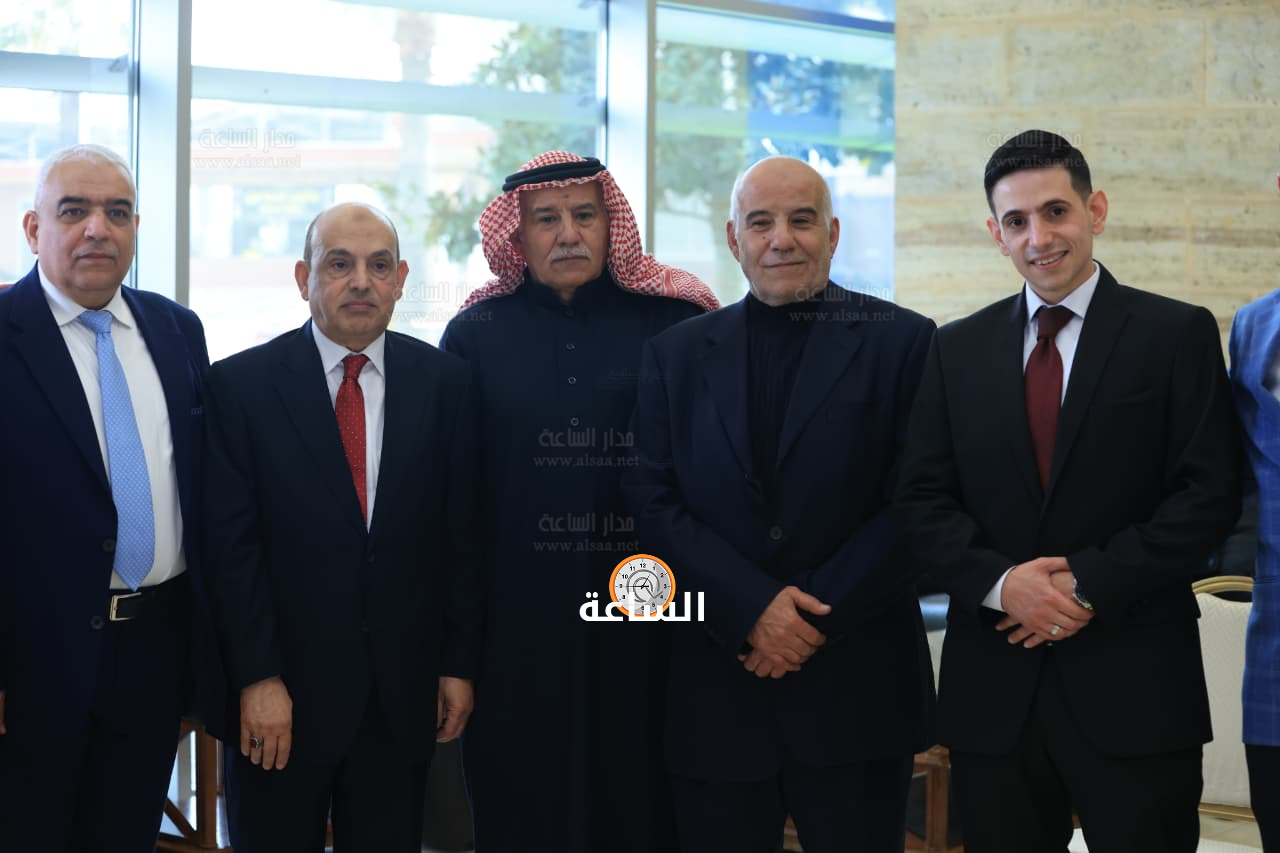 Madar Al-Saa Images 0.7209890175785187