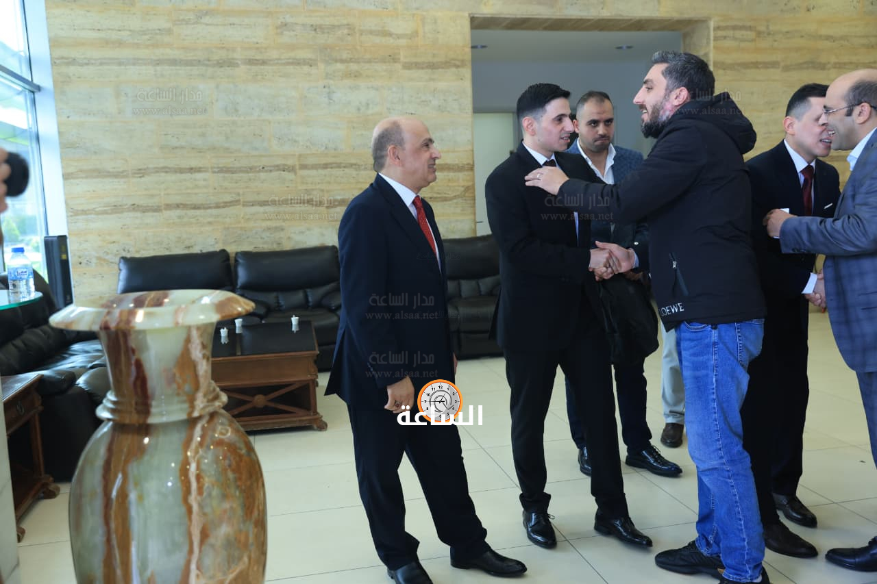 Madar Al-Saa Images 0.979918478102391