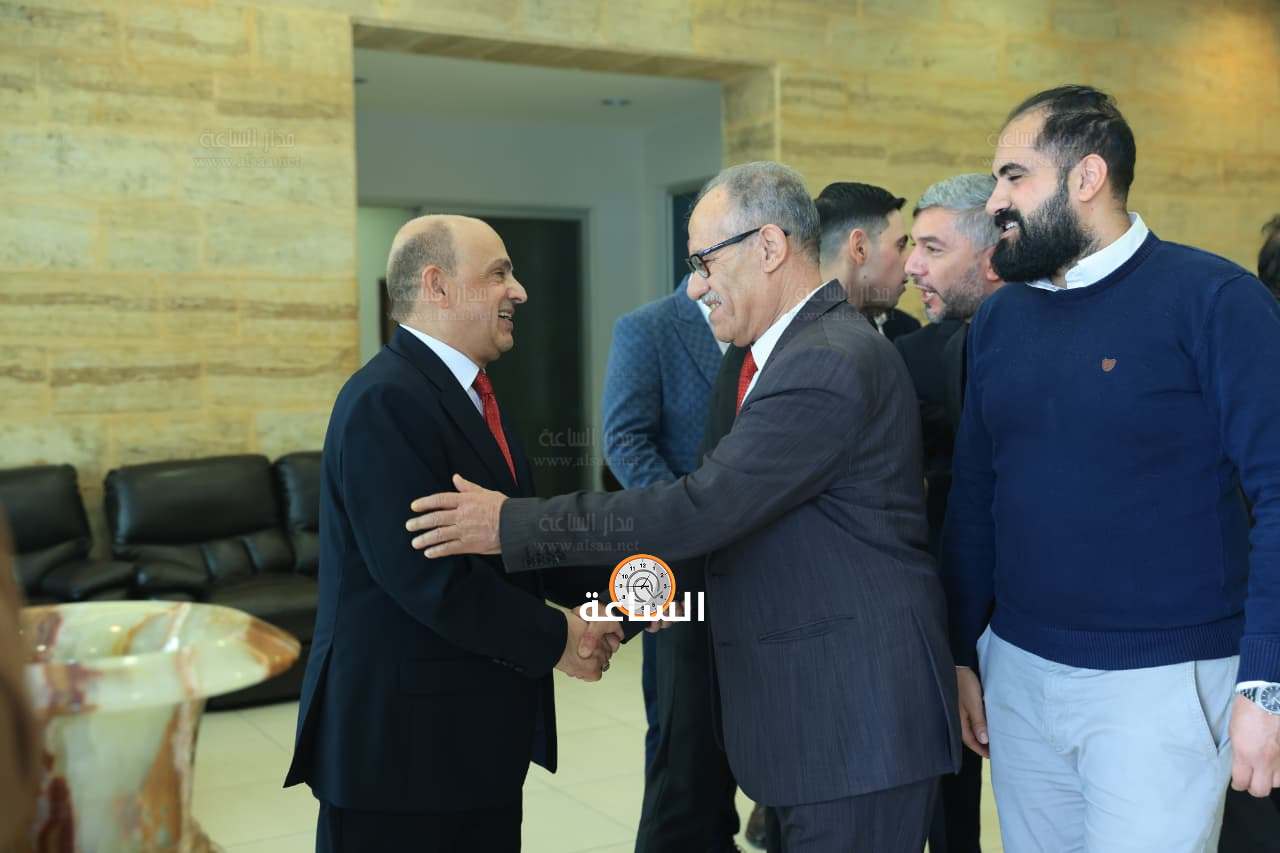 Madar Al-Saa Images 0.5780226047423633