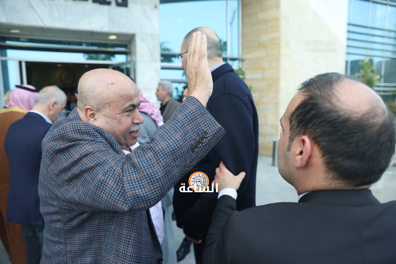 Madar Al-Saa Images 0.7320889692936353