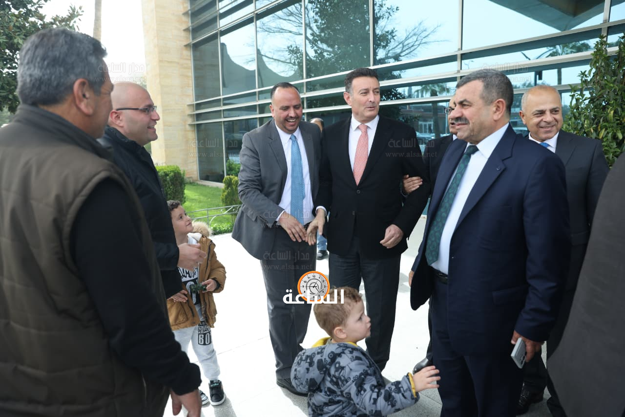 Madar Al-Saa Images 0.12287926942954475