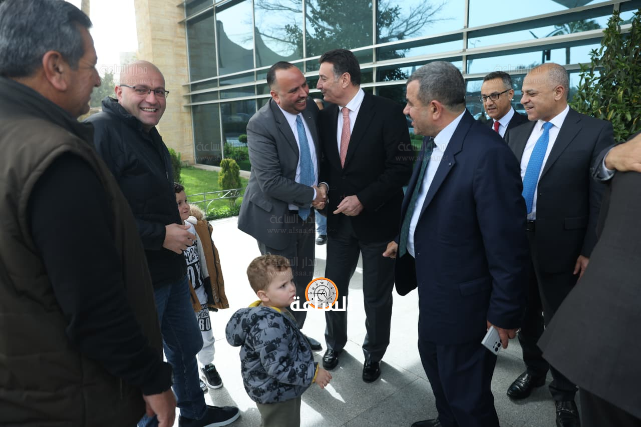 Madar Al-Saa Images 0.07984915427732353