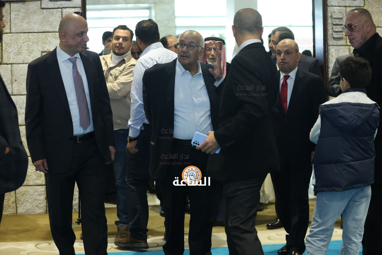 Madar Al-Saa Images 0.43974473864561625