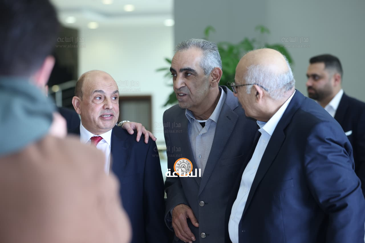 Madar Al-Saa Images 0.7413898437615078