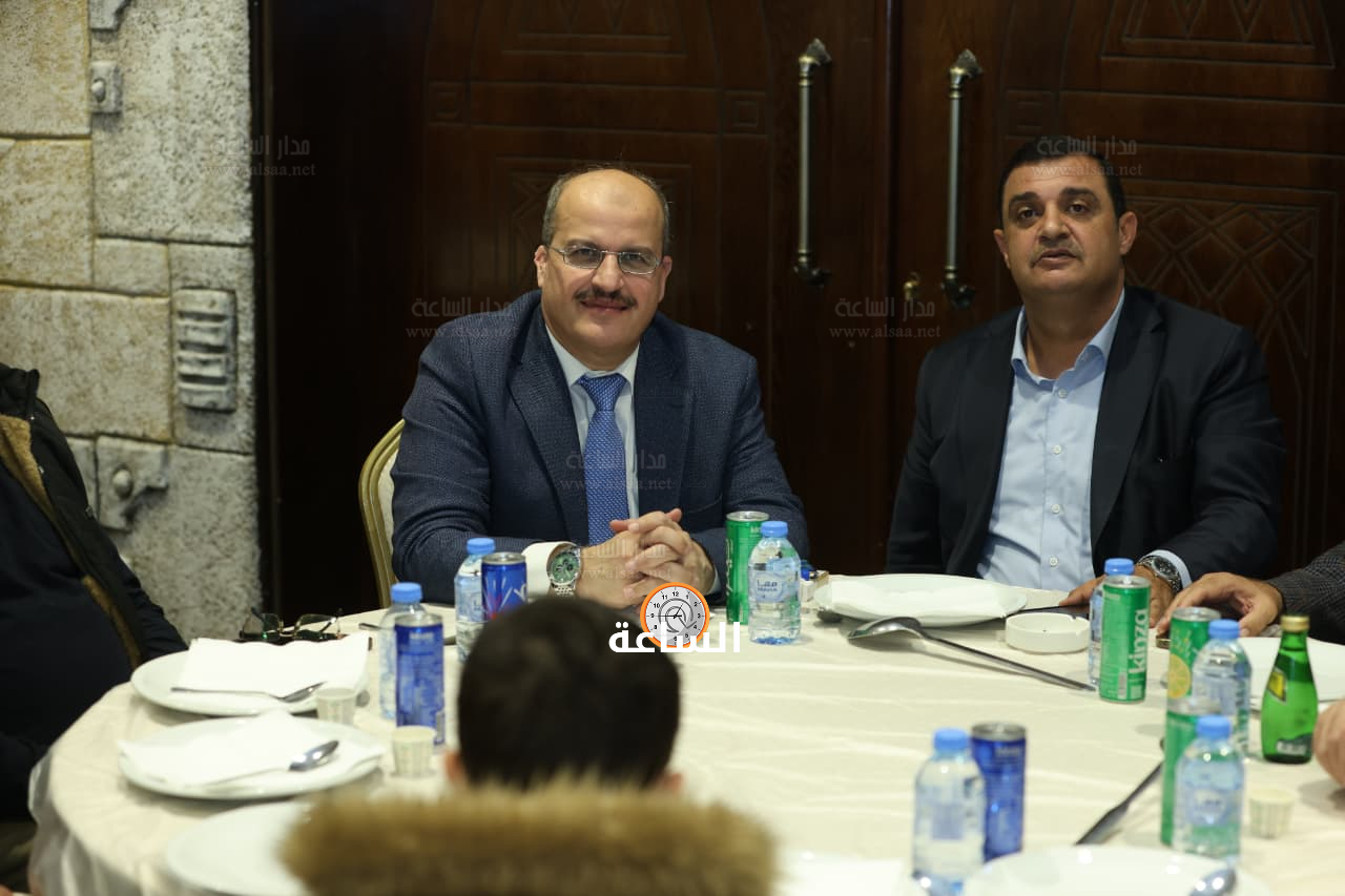 Madar Al-Saa Images 0.09488593123935518