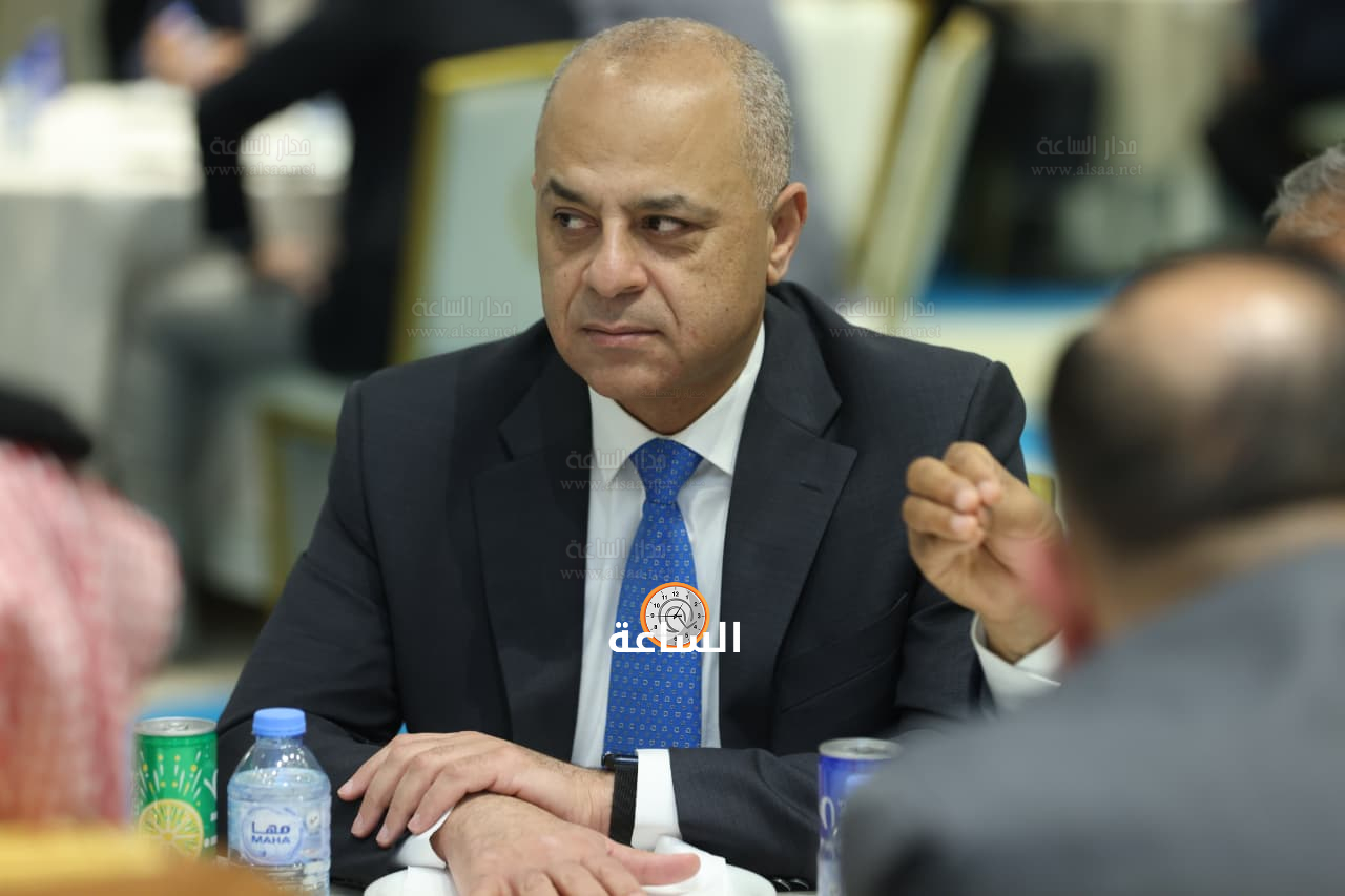 Madar Al-Saa Images 0.40352197060090533