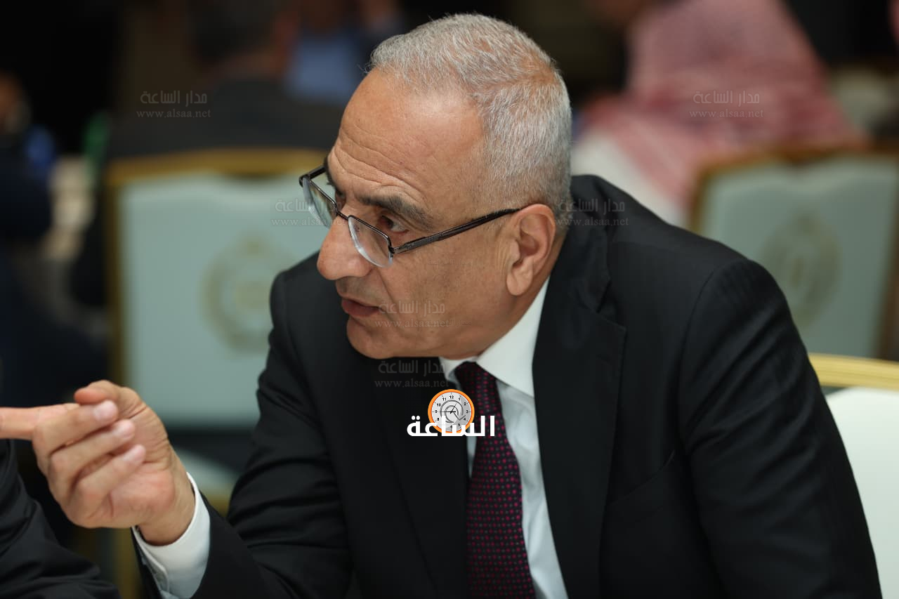 Madar Al-Saa Images 0.562753592698203