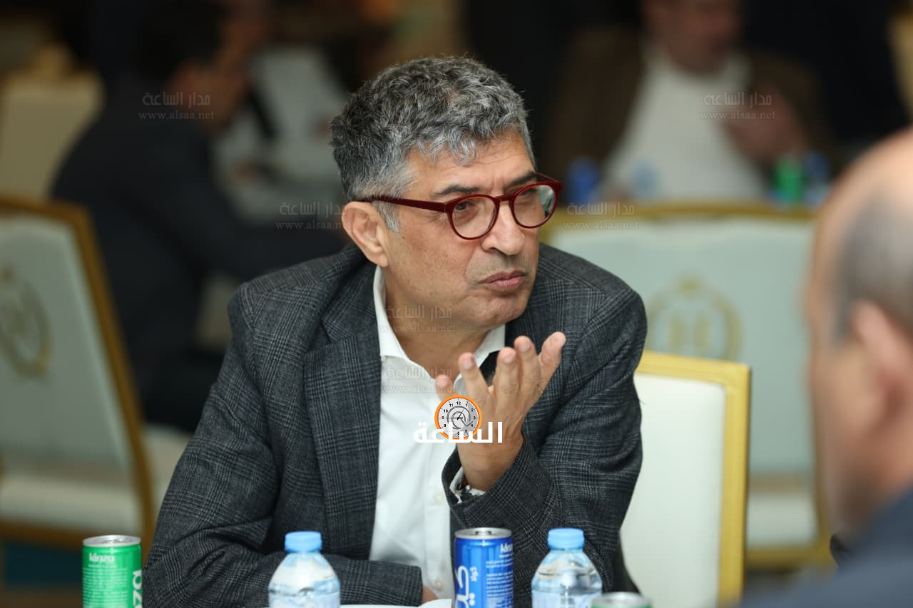 Madar Al-Saa Images 0.38789001985480254