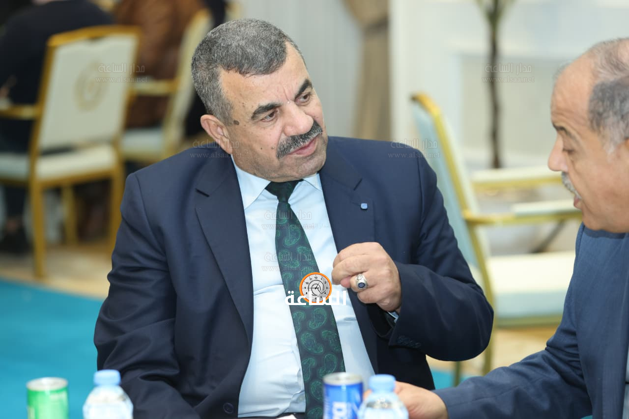 Madar Al-Saa Images 0.38219513757408463