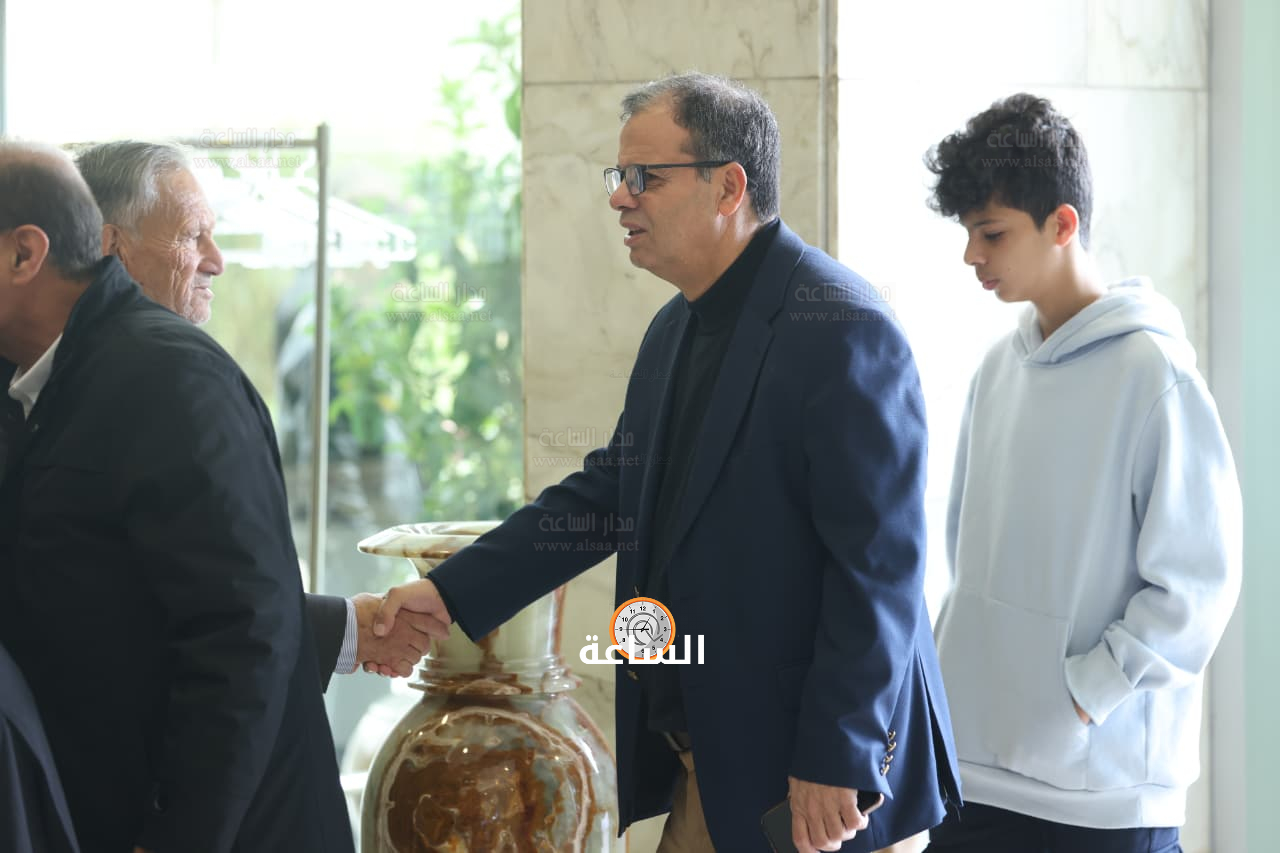 Madar Al-Saa Images 0.09977931346162505