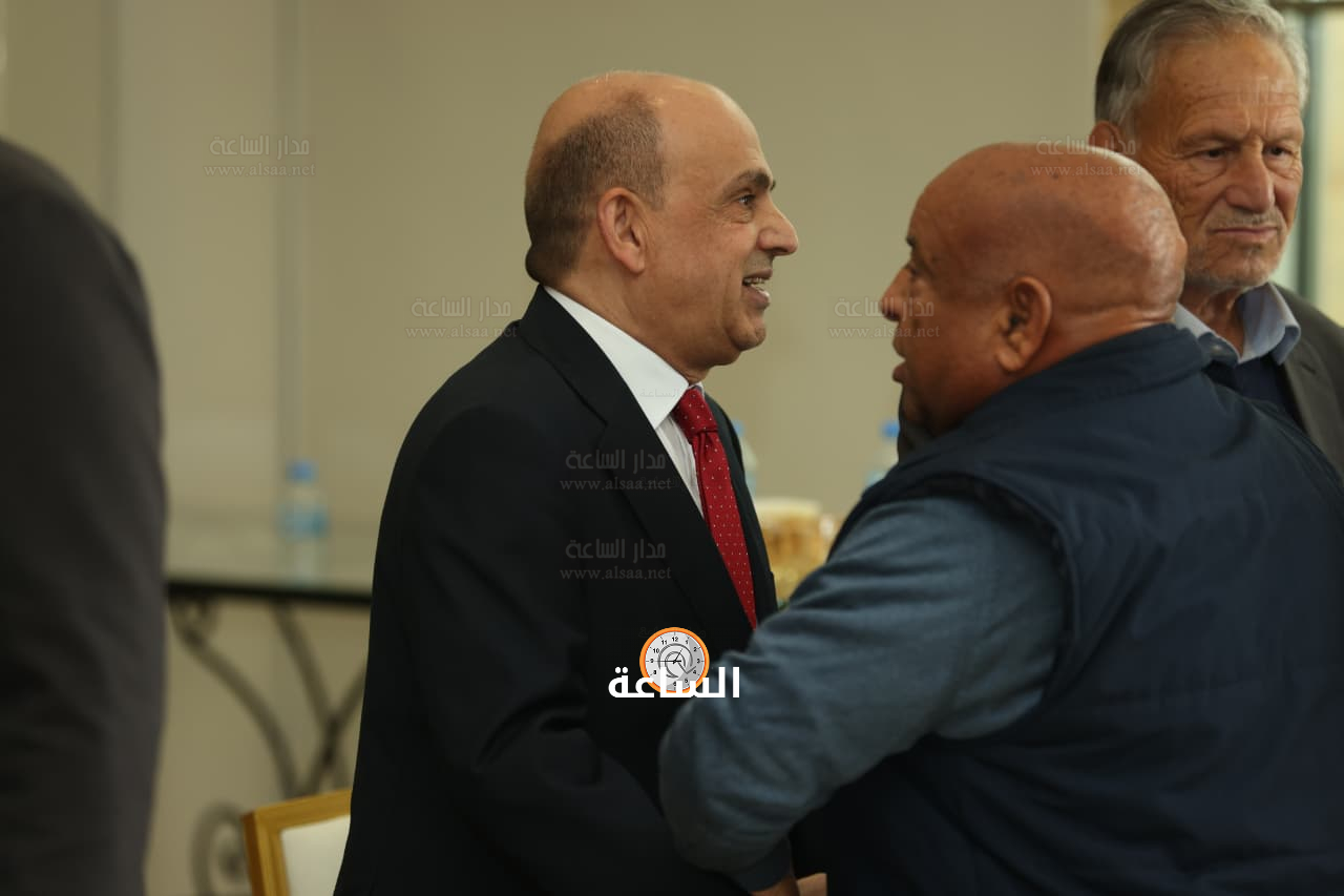 Madar Al-Saa Images 0.04632680659077182