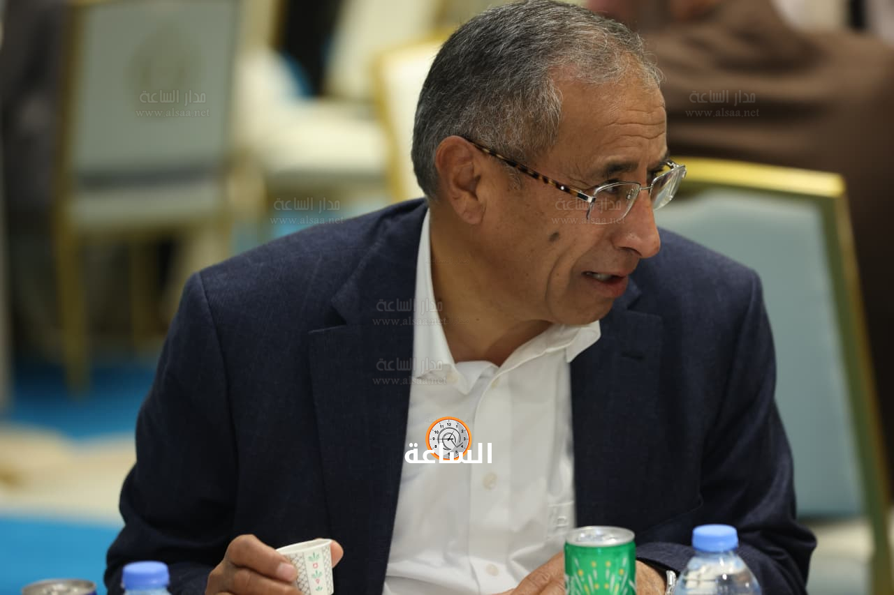 Madar Al-Saa Images 0.143615299133114