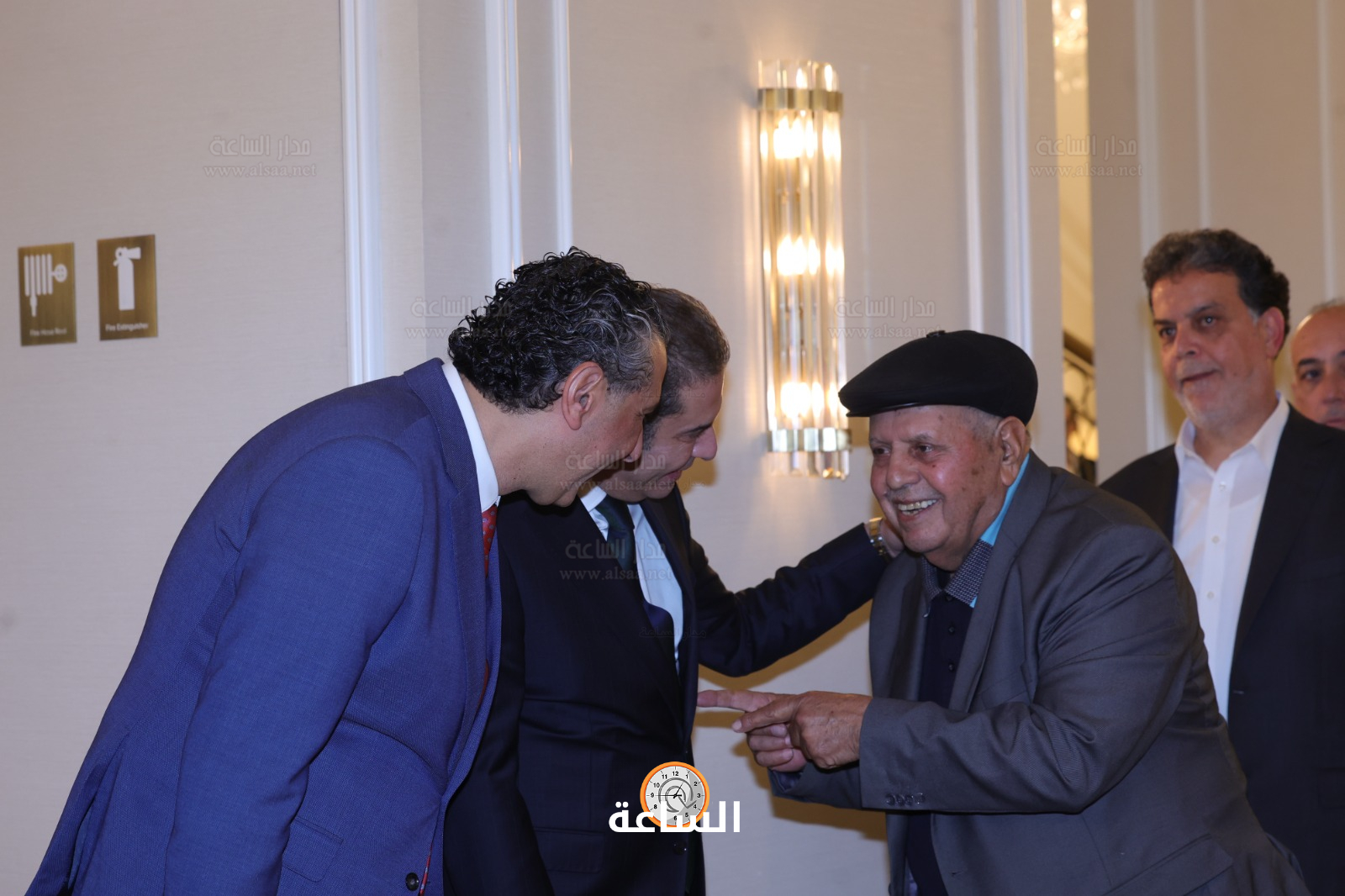 Madar Al-Saa Images 0.4352721551823652