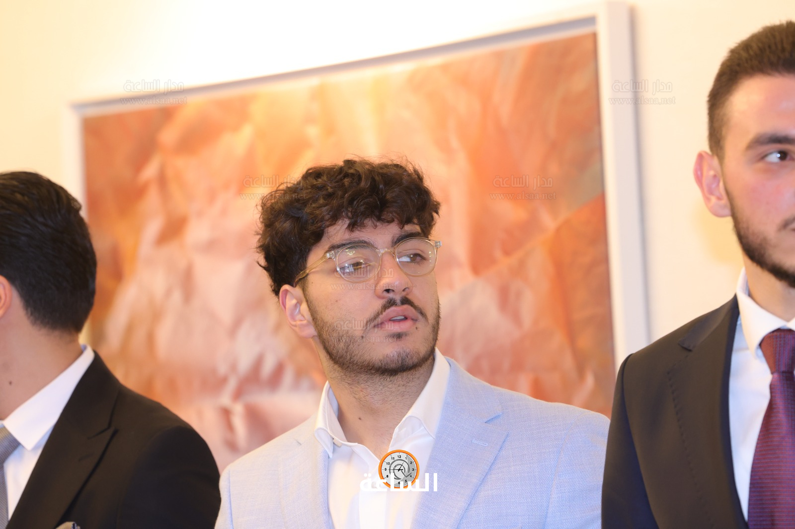 Madar Al-Saa Images 0.19393618005553537