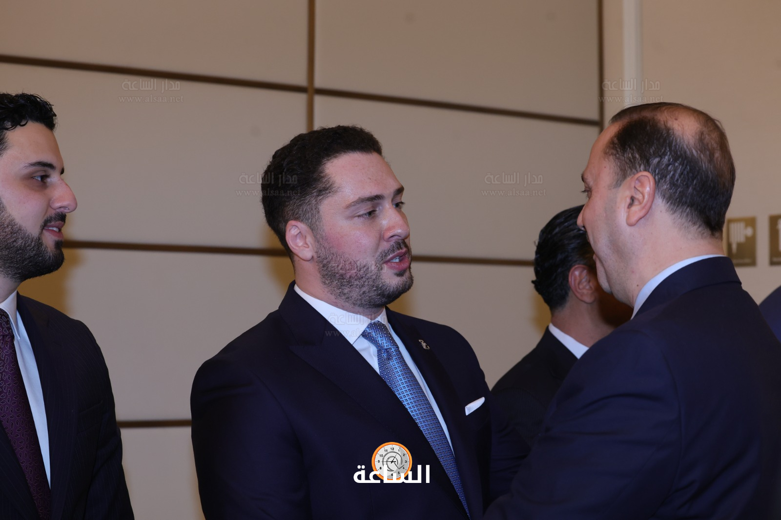 Madar Al-Saa Images 0.8956351427544673