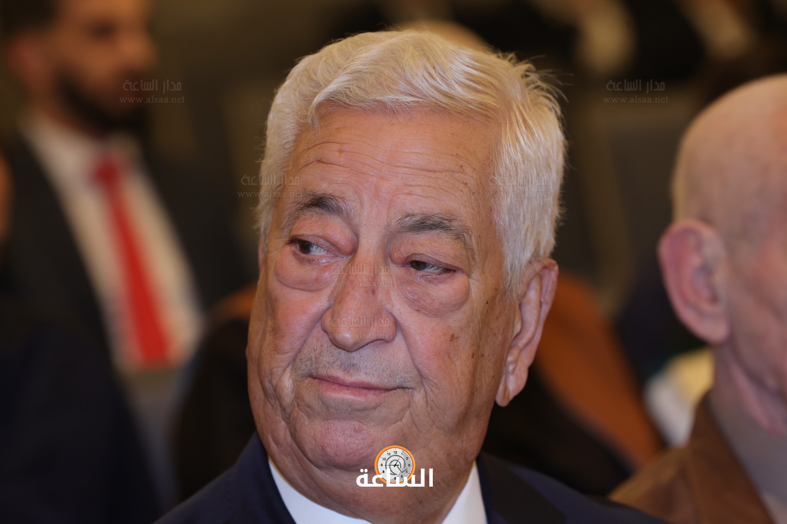 Madar Al-Saa Images 0.41540275283431205