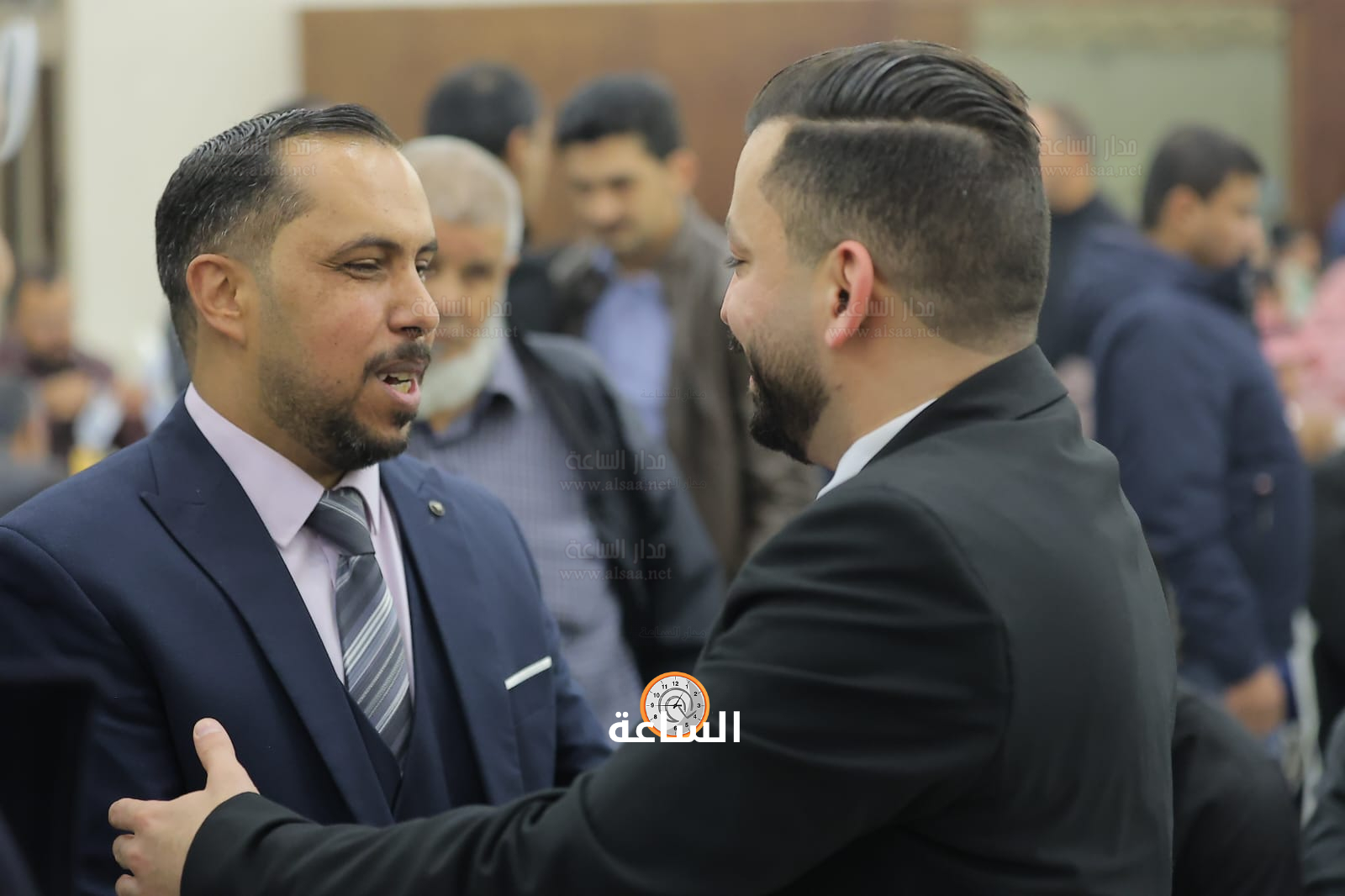 Madar Al-Saa Images 0.3343102393410321