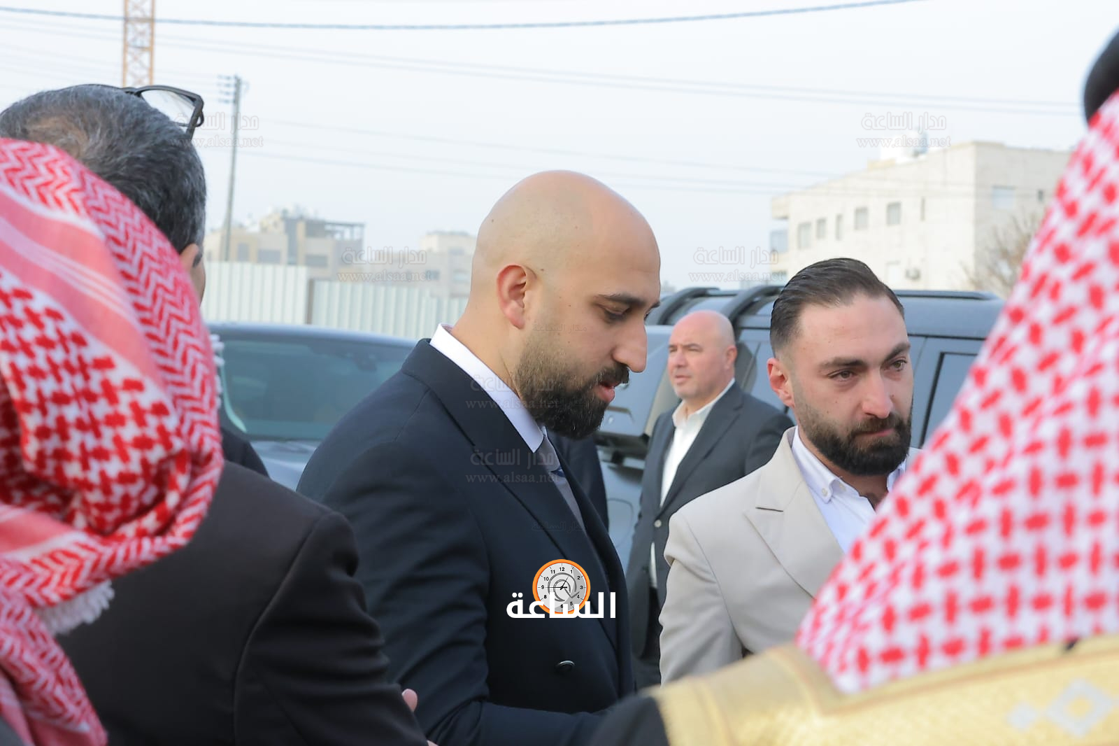 Madar Al-Saa Images 0.0012324297413597307