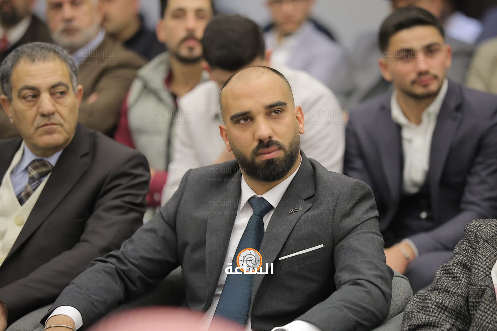 Madar Al-Saa Images 0.9264325620625659