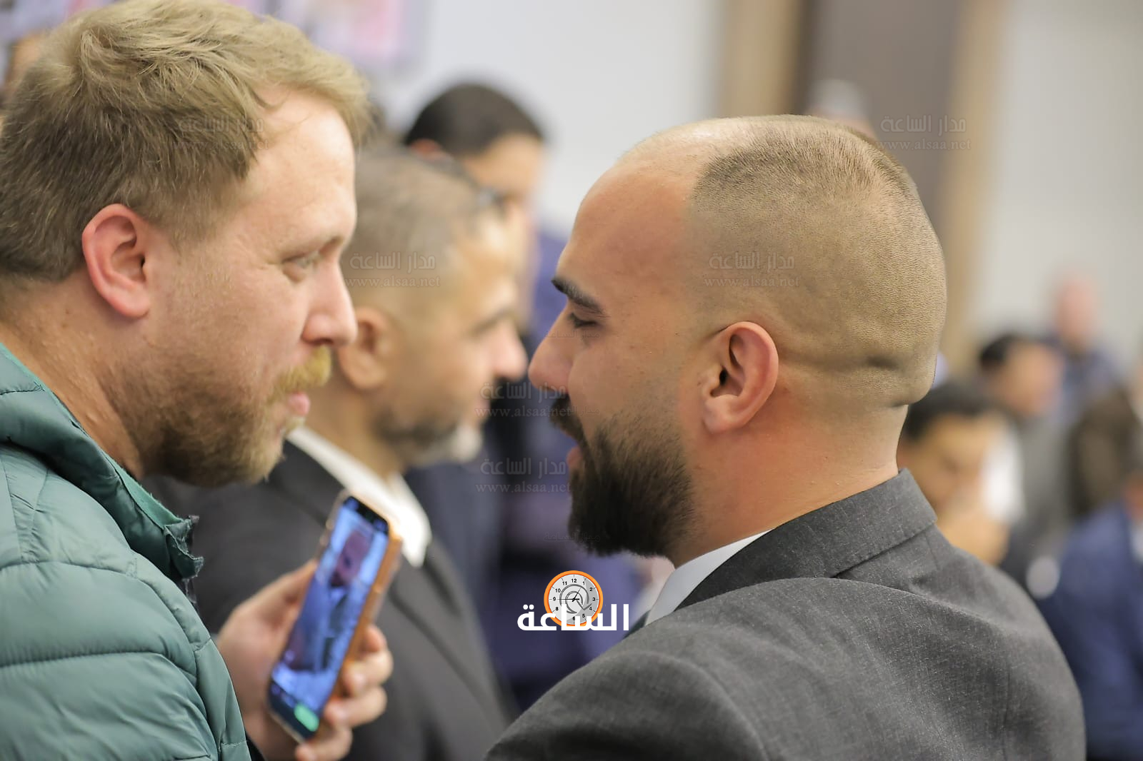 Madar Al-Saa Images 0.9295136040562231