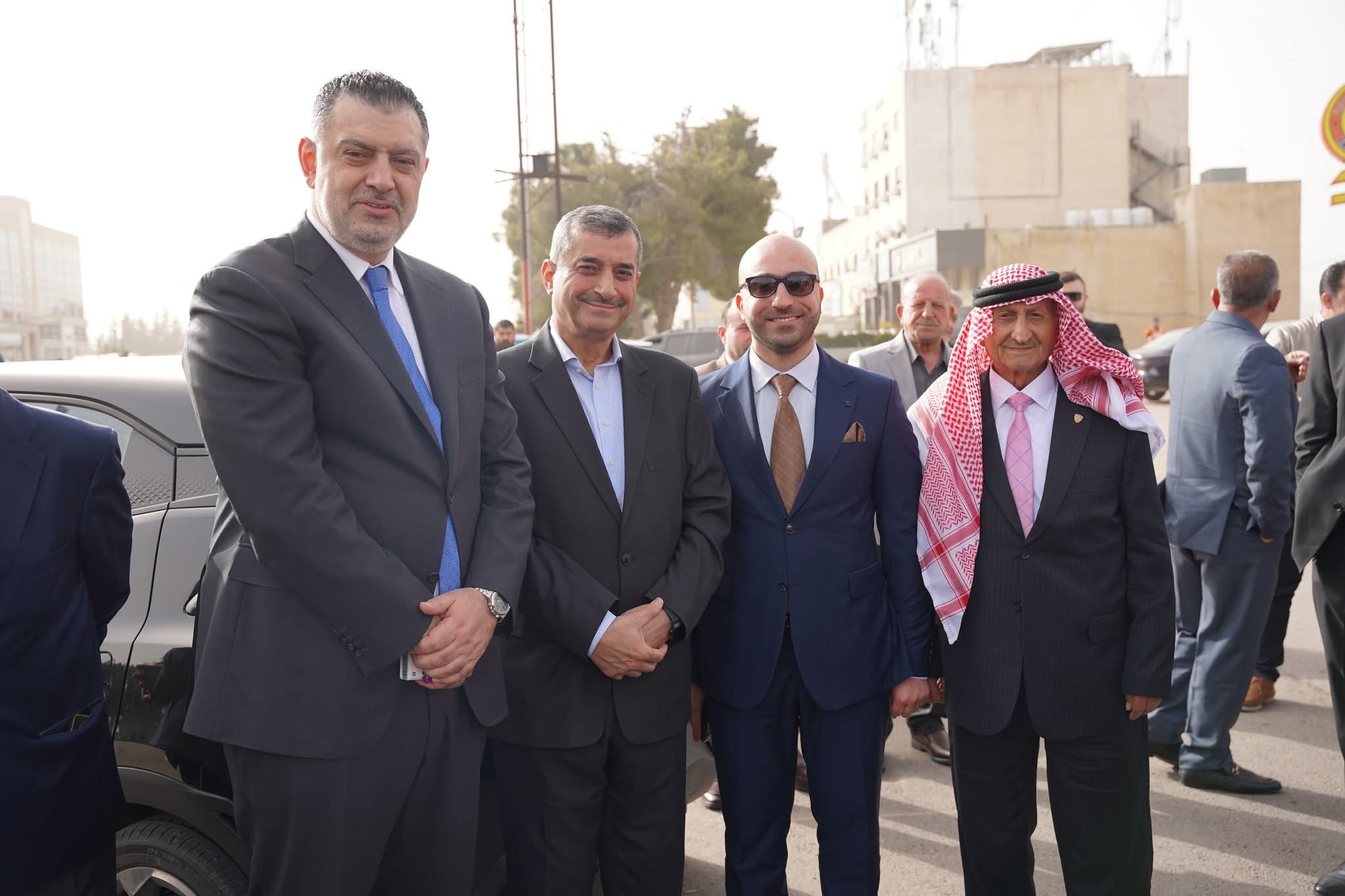 Madar Al-Saa Images 0.8274546180835198