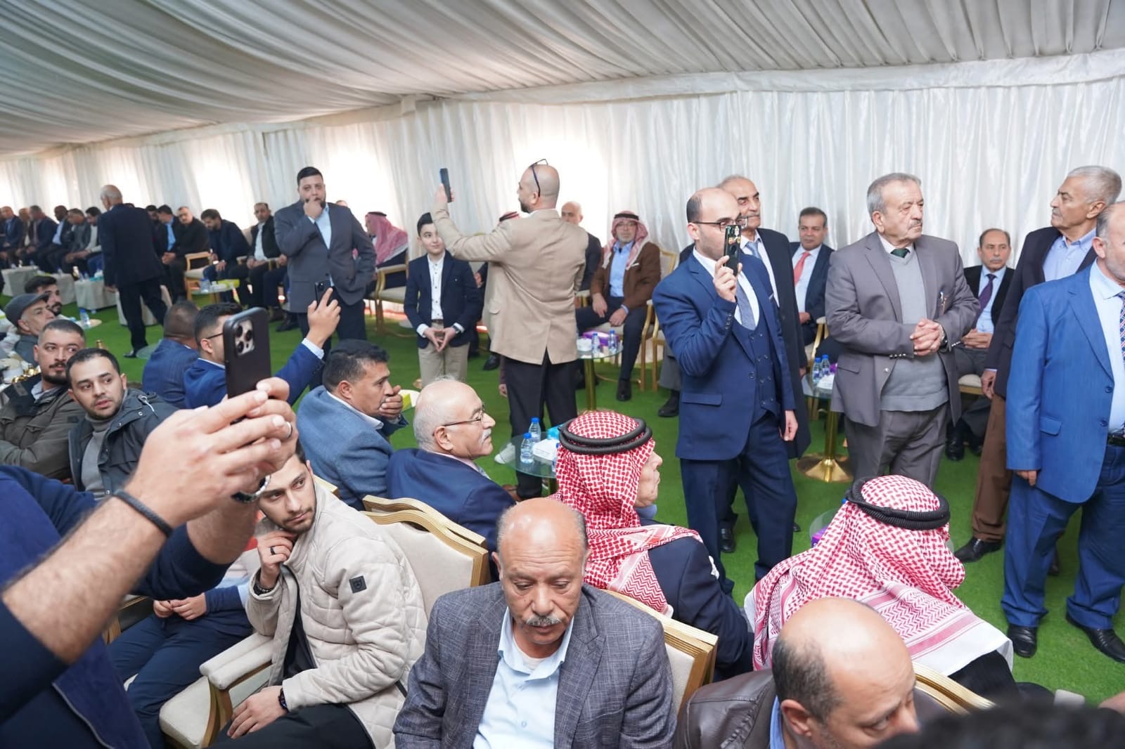 Madar Al-Saa Images 0.2467791151732136