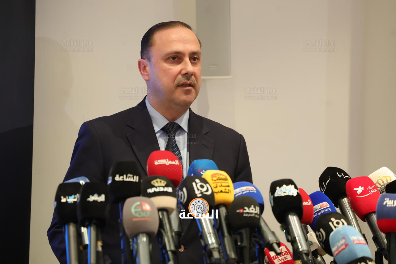 Madar Al-Saa Images 0.6704127515507686