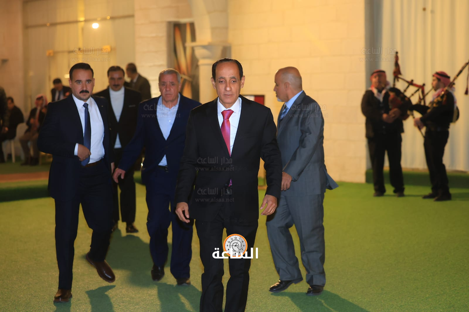 Madar Al-Saa Images 0.7511812761321517