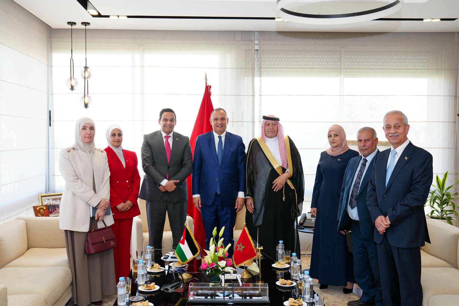 Madar Al-Saa Images 0.45965041894663605