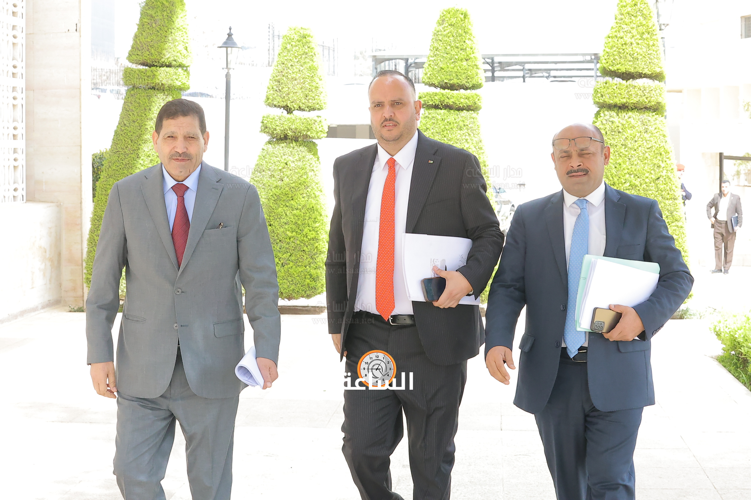 Madar Al-Saa Images 0.4296391369667013