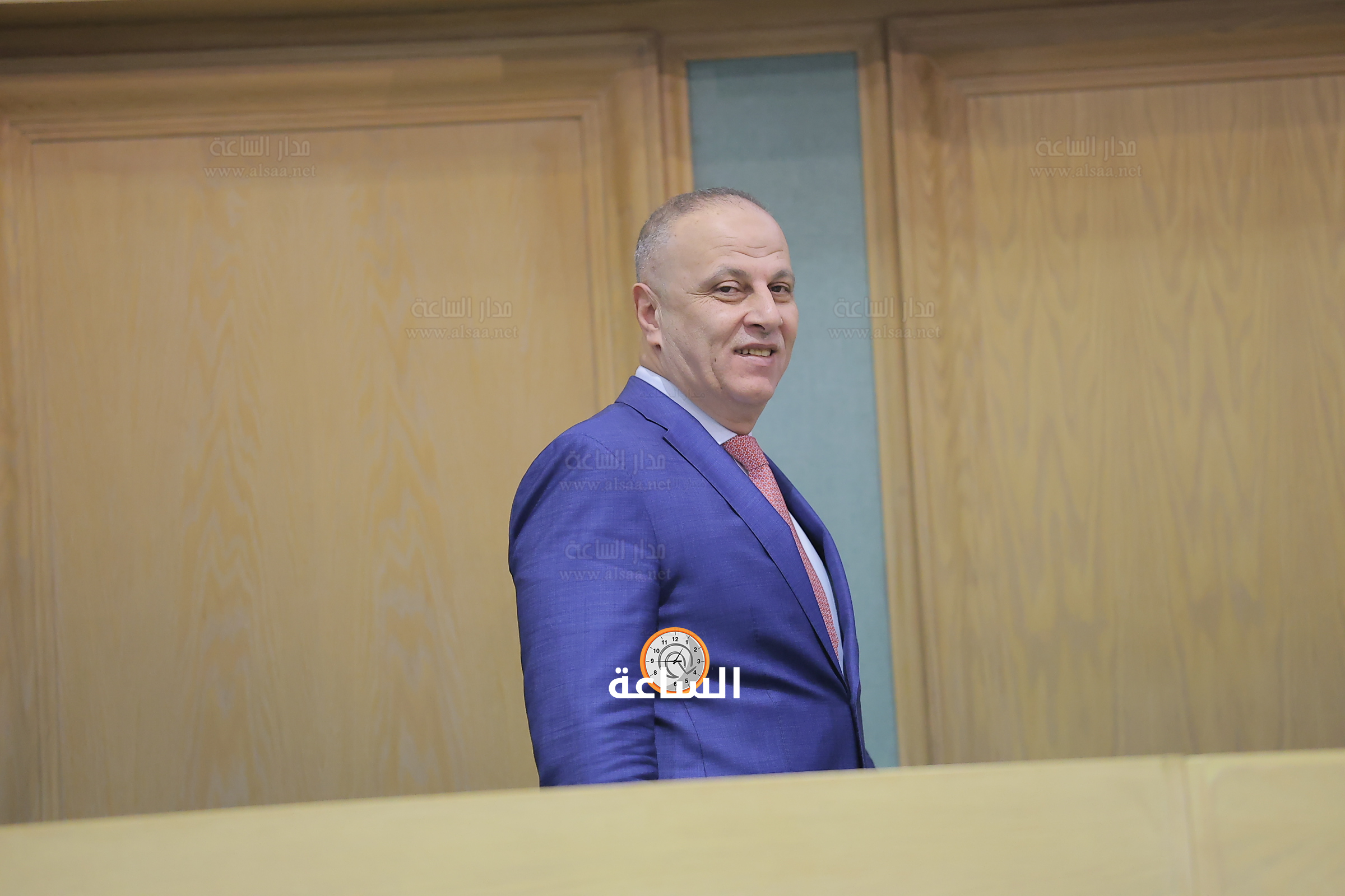 Madar Al-Saa Images 0.48727186843680814