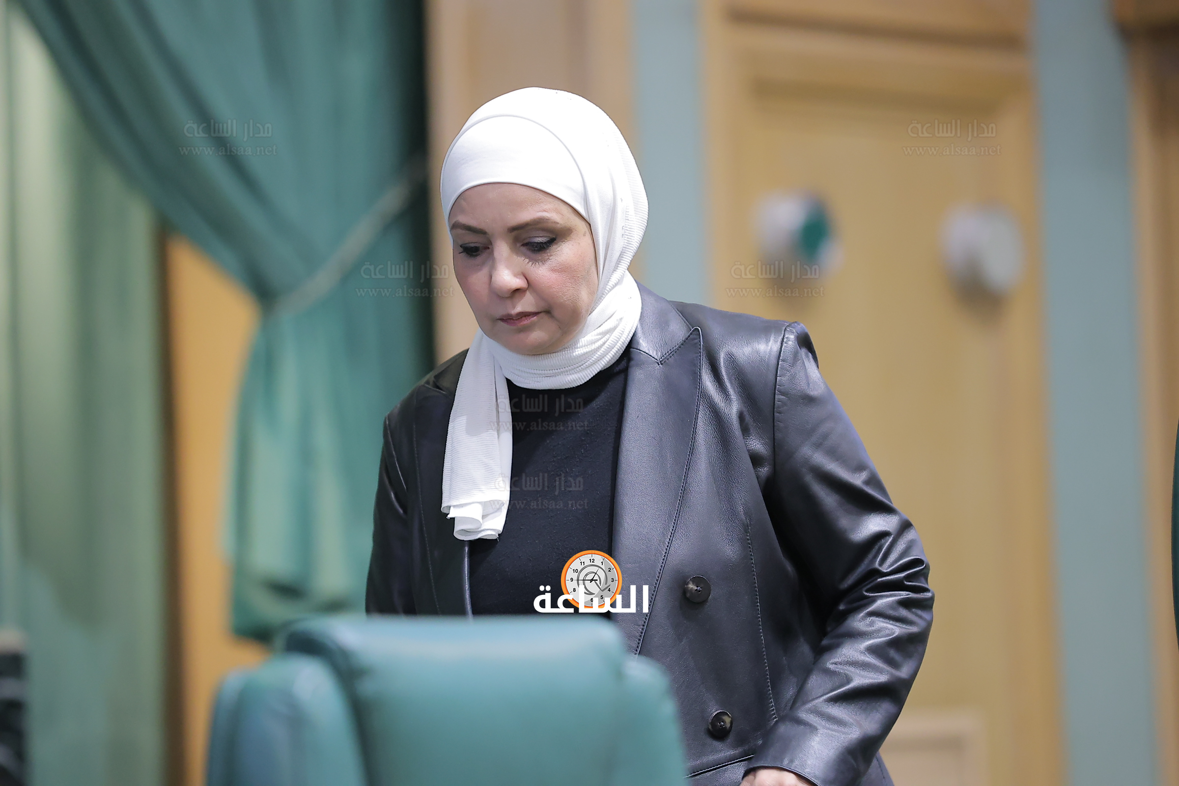 Madar Al-Saa Images 0.3710772555607891