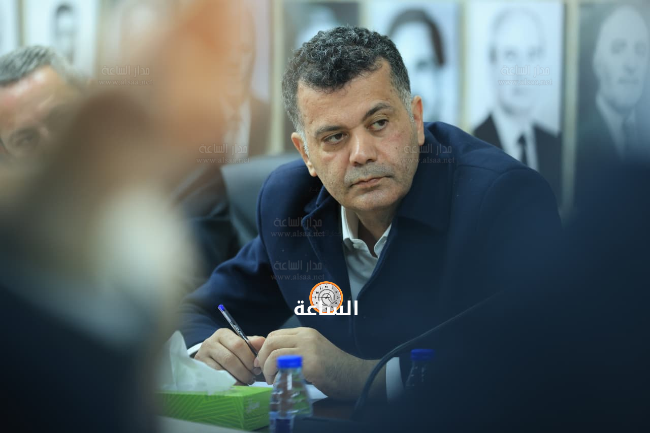 Madar Al-Saa Images 0.023515739255736023