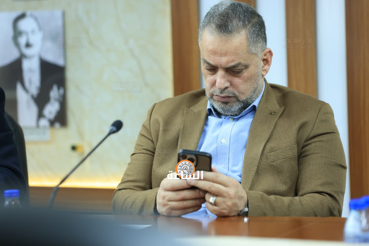 Madar Al-Saa Images 0.8293649793946003