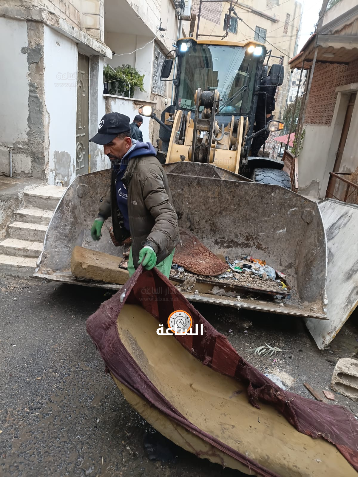 Madar Al-Saa Images 0.6245150628346428