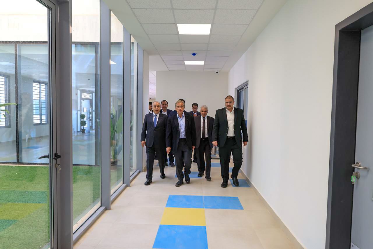 Madar Al-Saa Images 0.7977147192258142