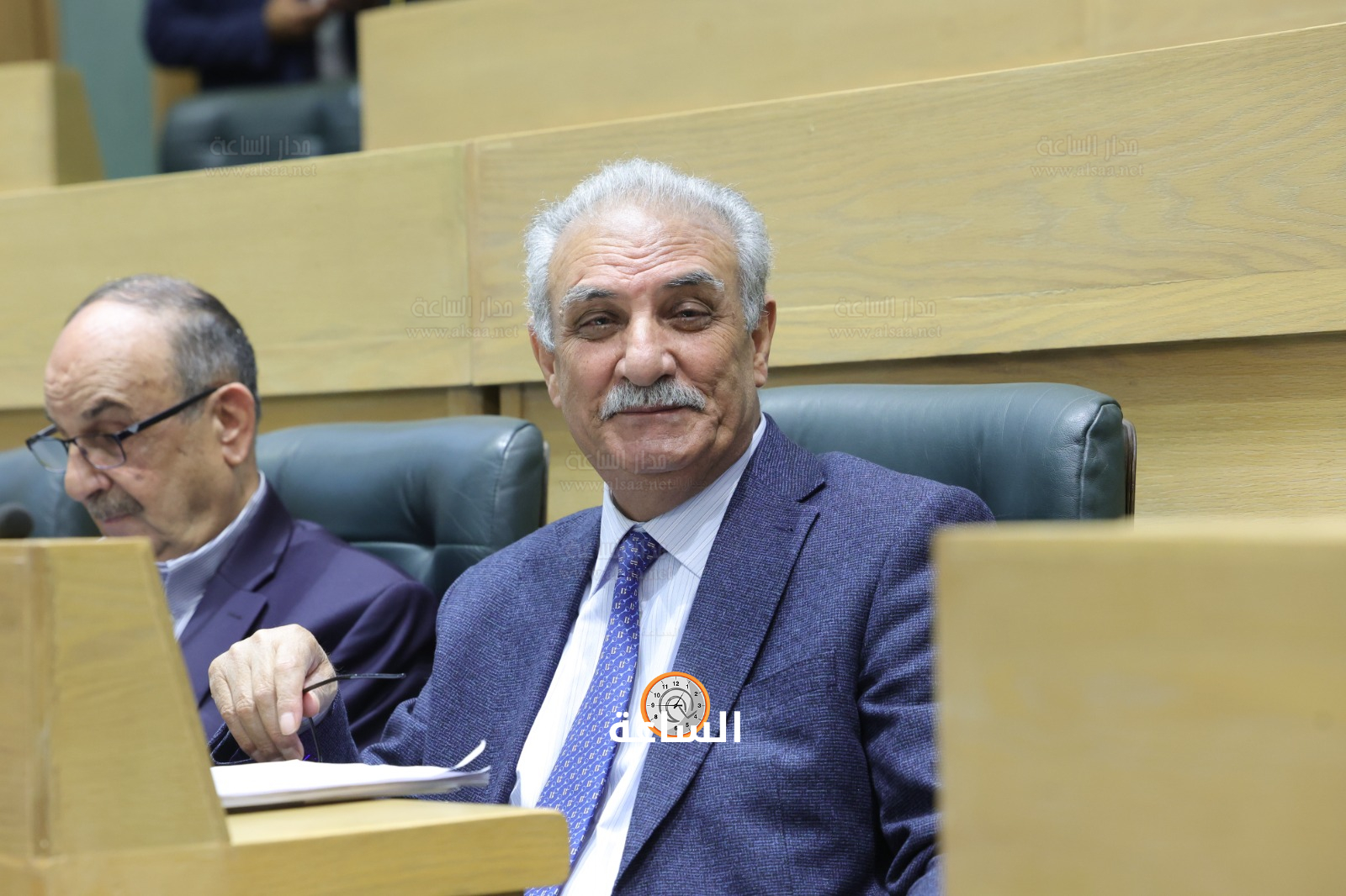 Madar Al-Saa Images 0.516792541658962