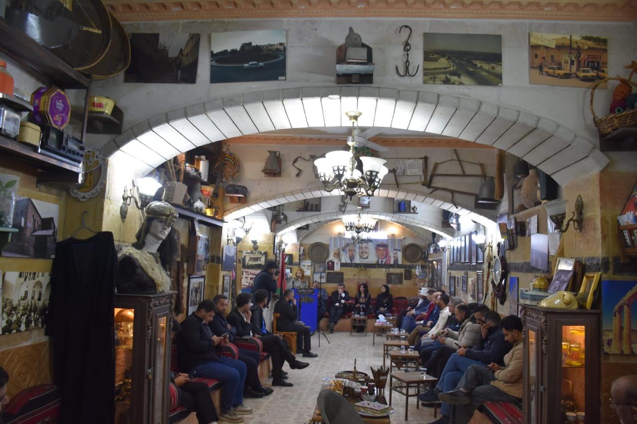 Madar Al-Saa Images 0.9898019989985344