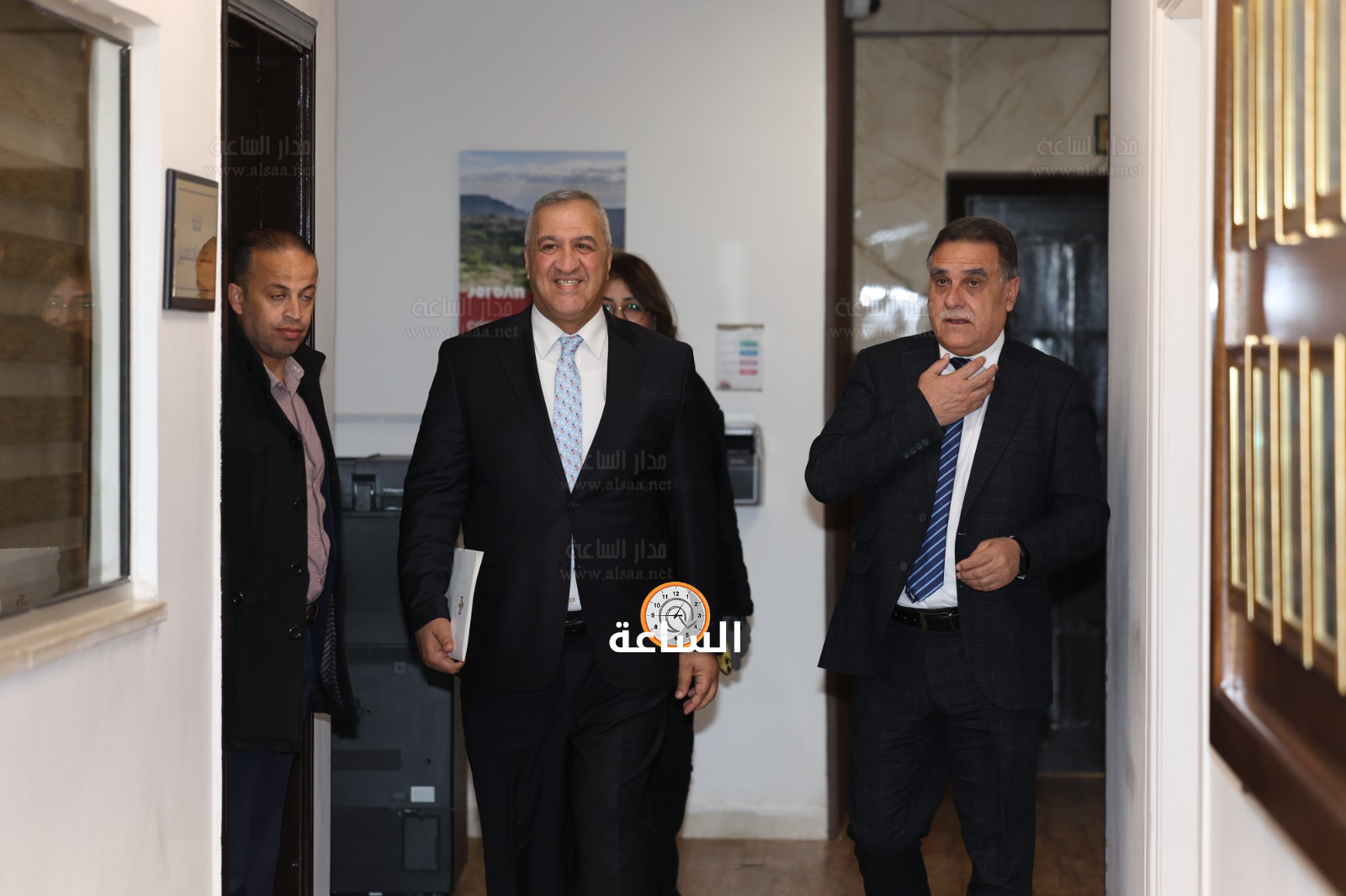 Madar Al-Saa Images 0.6160746515600944