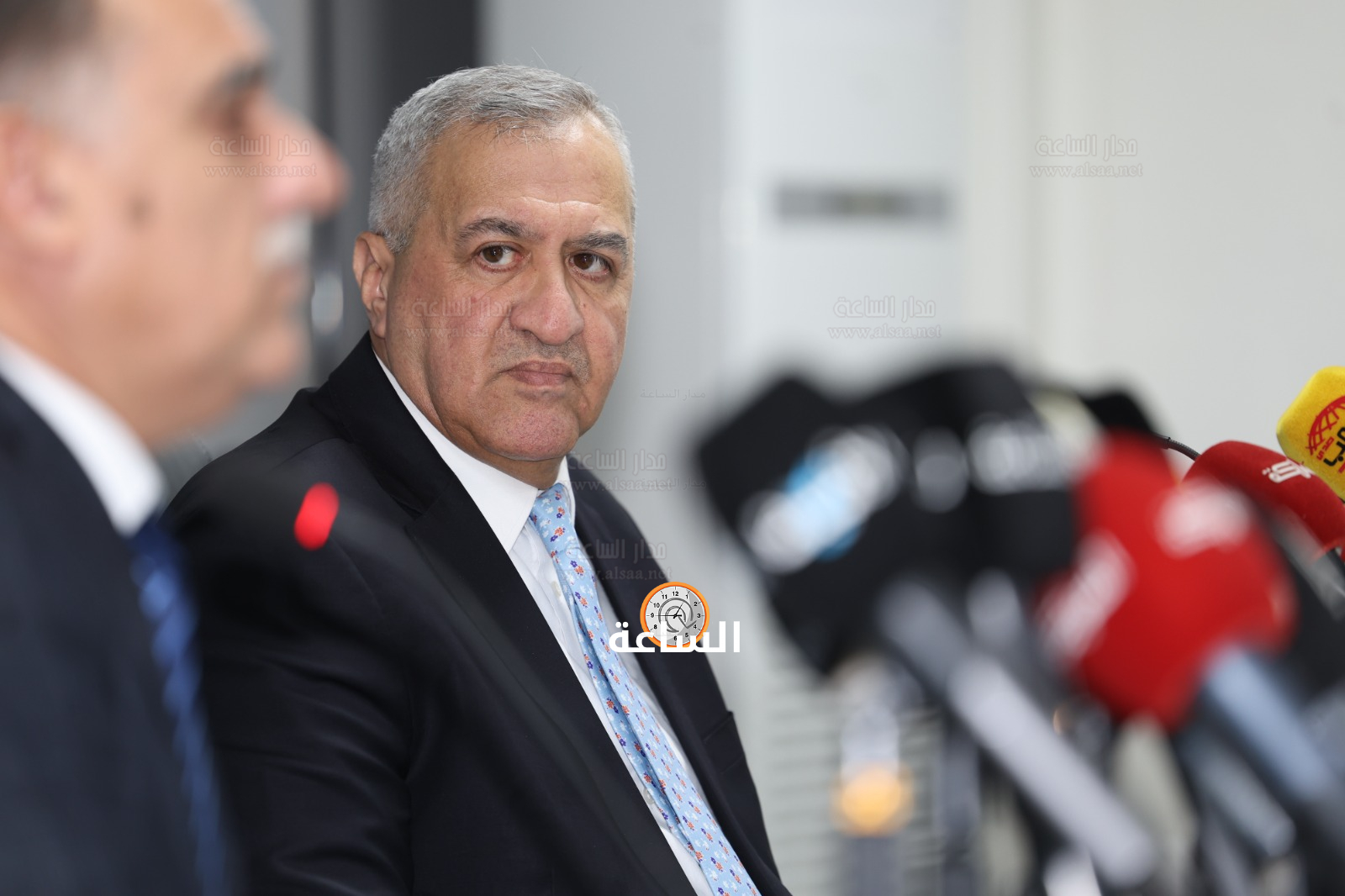 Madar Al-Saa Images 0.86388908581593