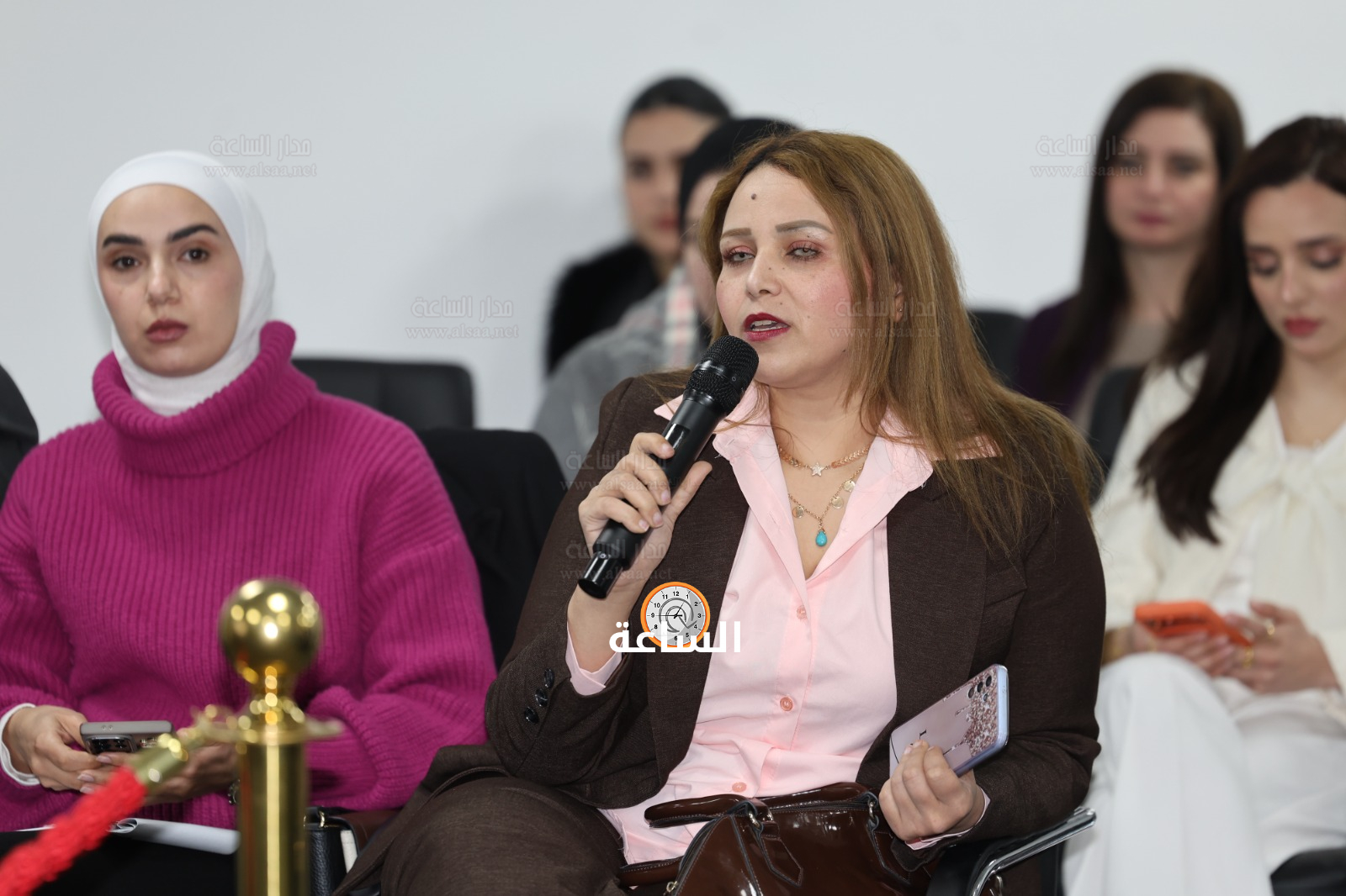 Madar Al-Saa Images 0.23137904330460057