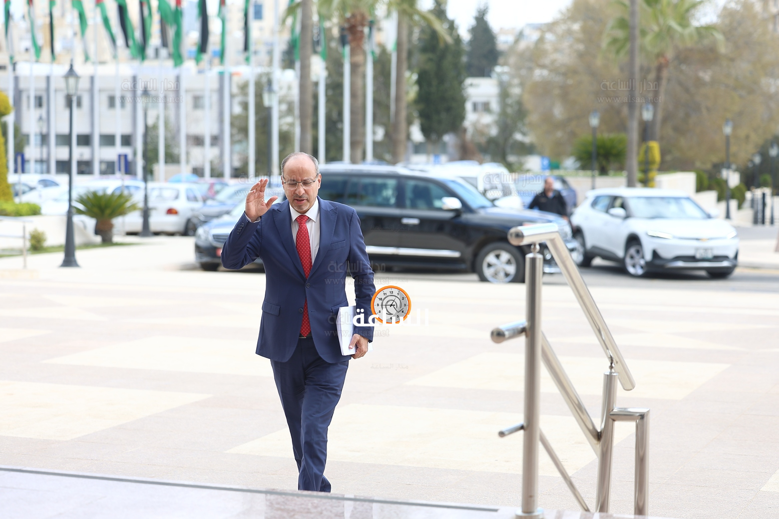 Madar Al-Saa Images 0.07902512355886071