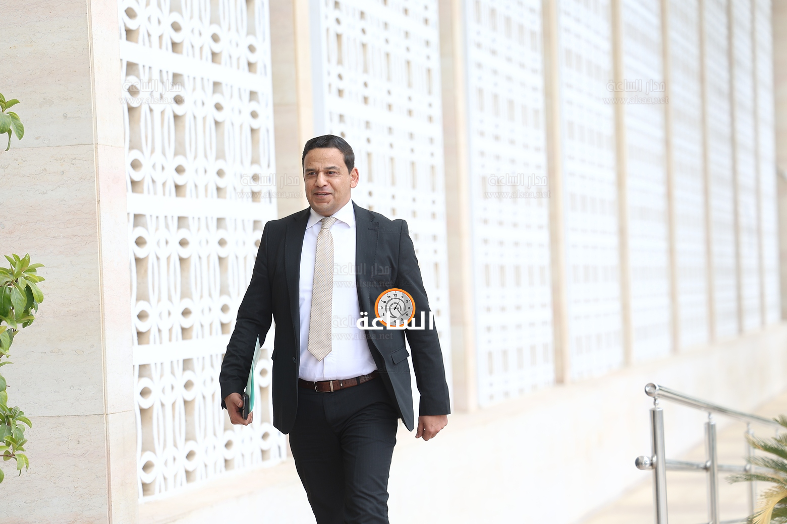 Madar Al-Saa Images 0.2040221198944402