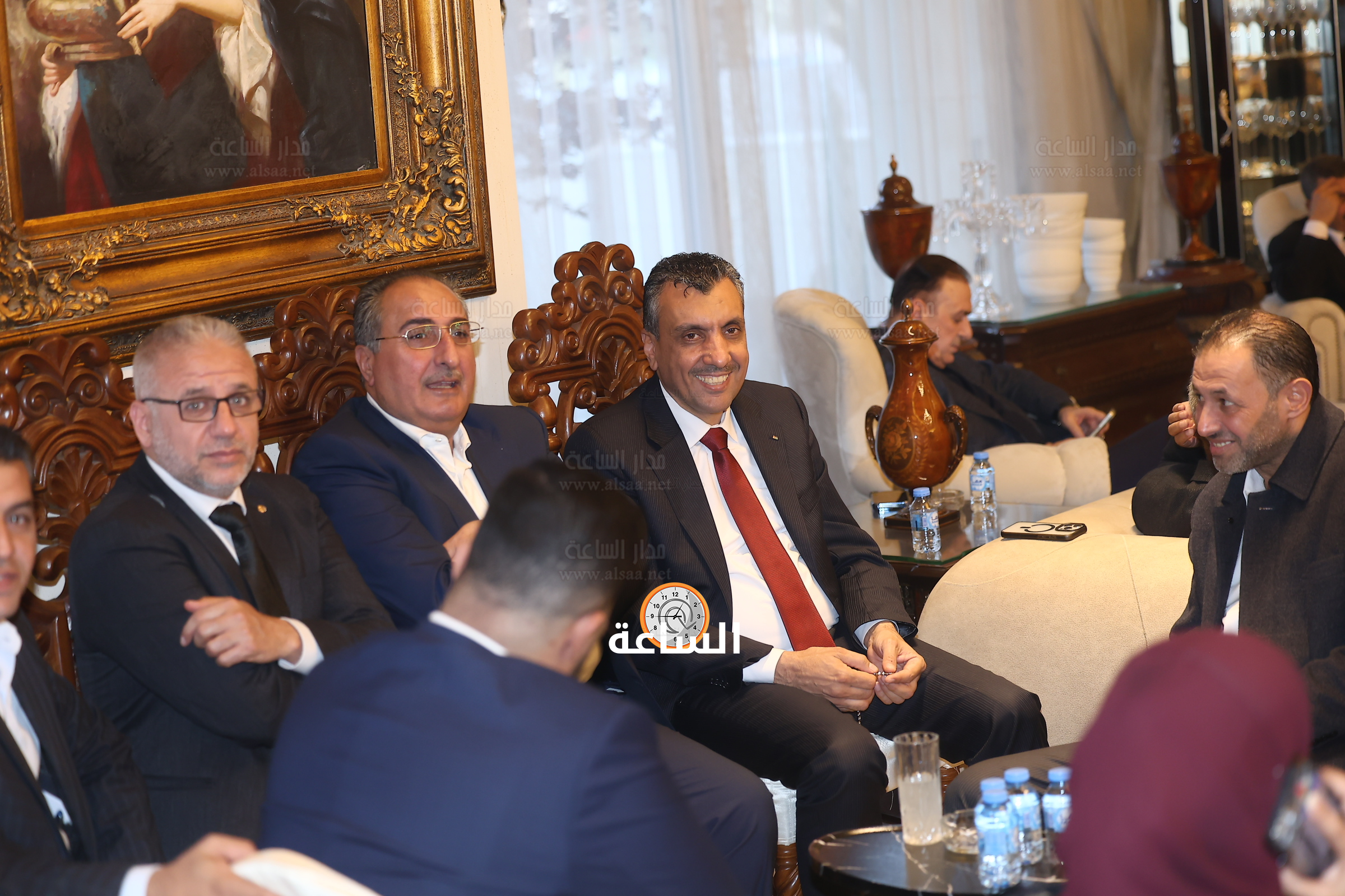 Madar Al-Saa Images 0.8228958540166145